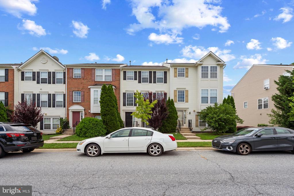 874 LOWE ROAD