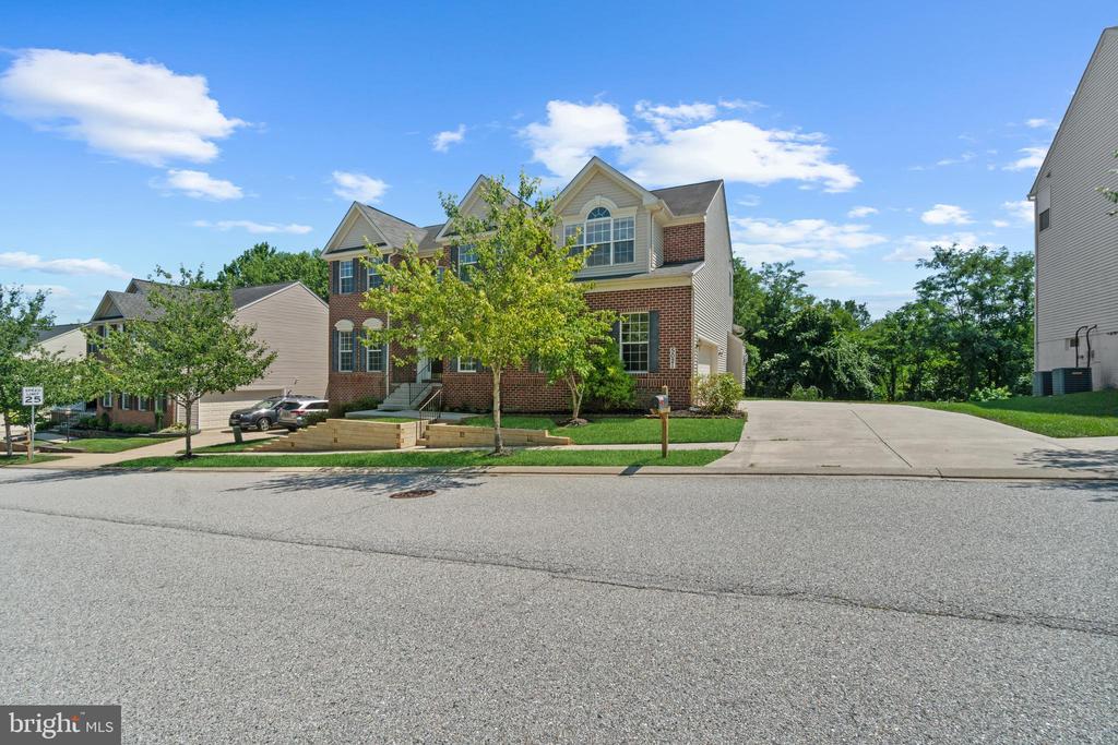5021 AUTUMN GLOW WAY