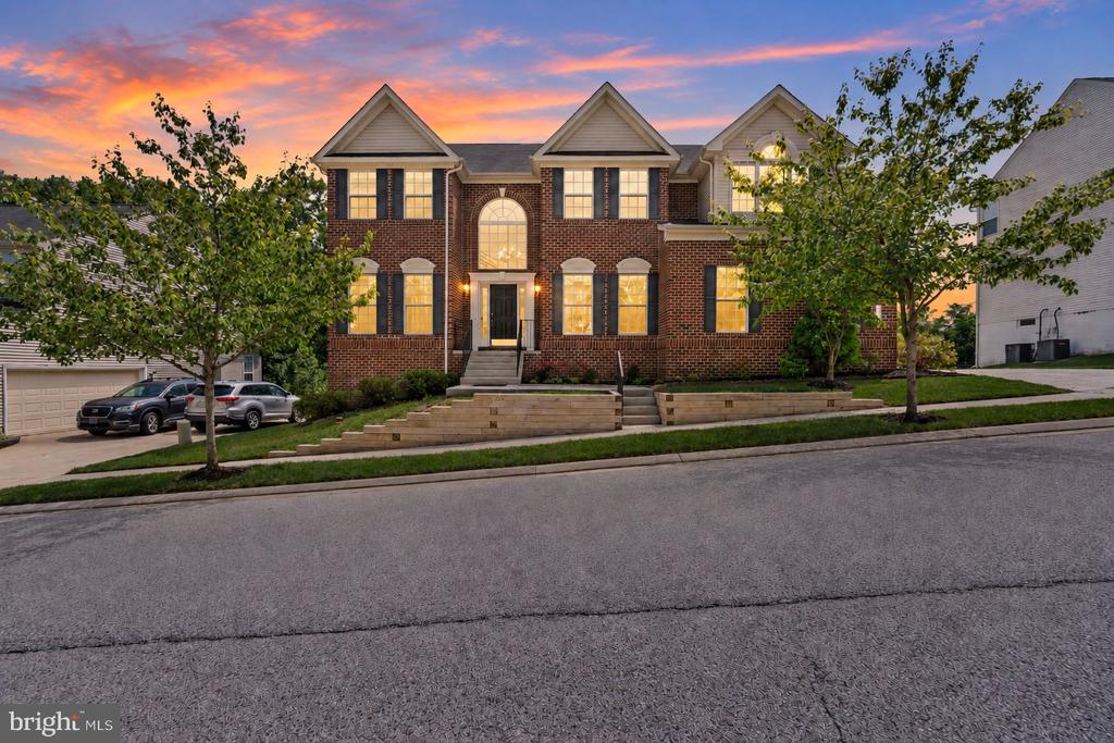 5021 AUTUMN GLOW WAY
