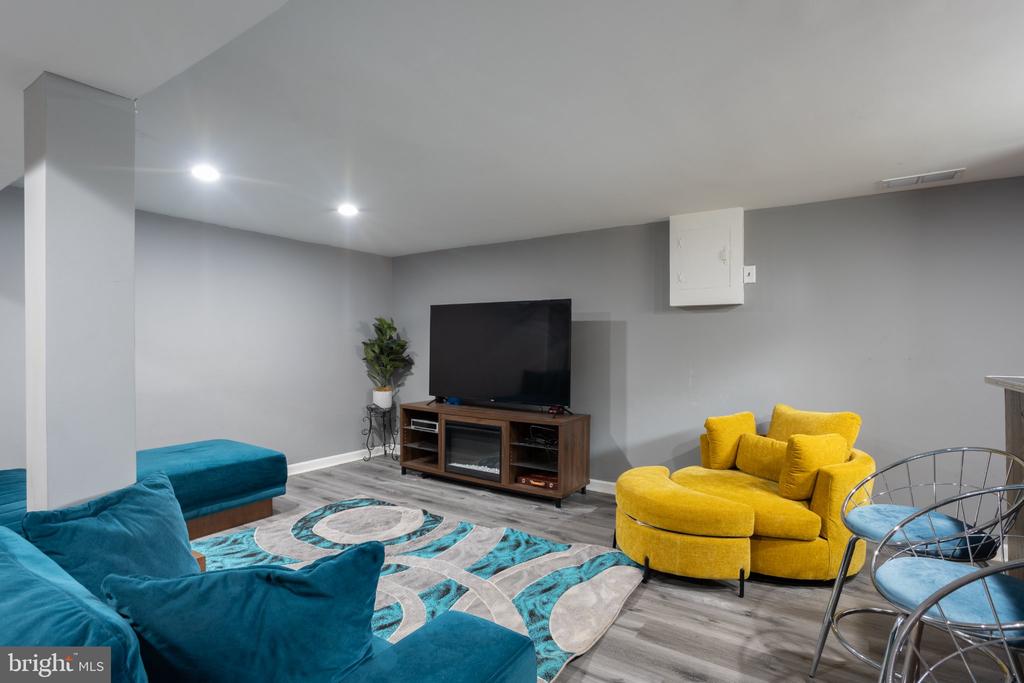 5705 DAYBREAK TERRACE