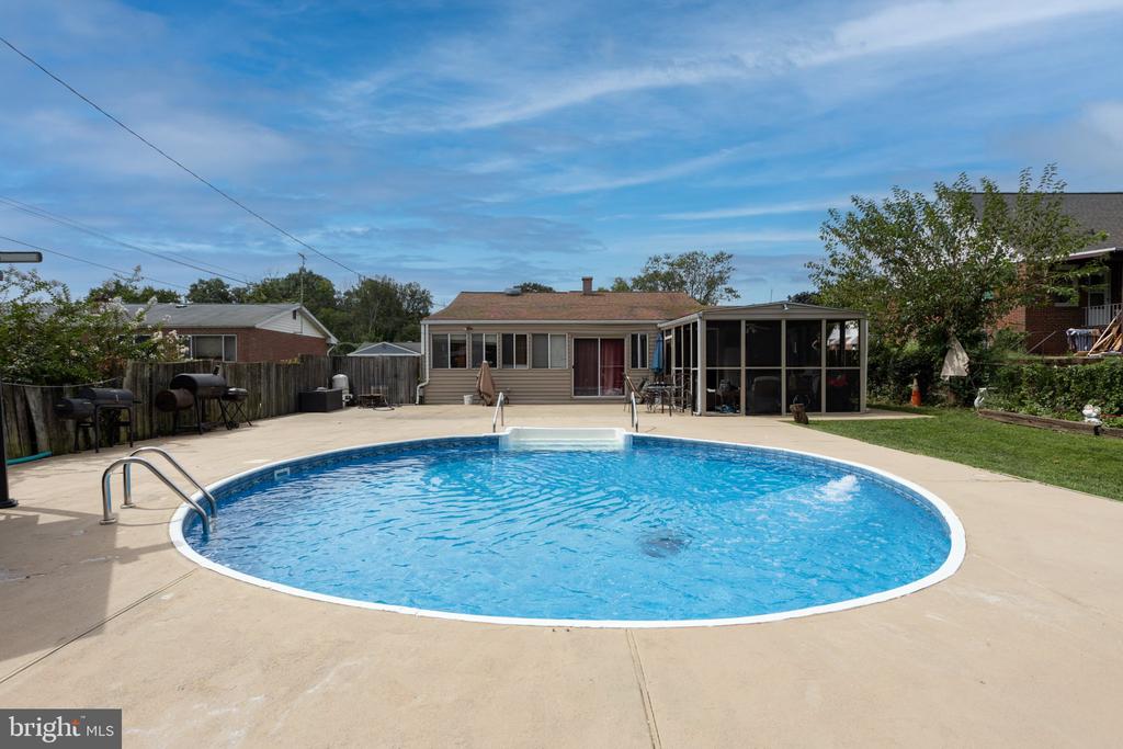 5705 DAYBREAK TERRACE