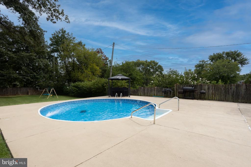 5705 DAYBREAK TERRACE