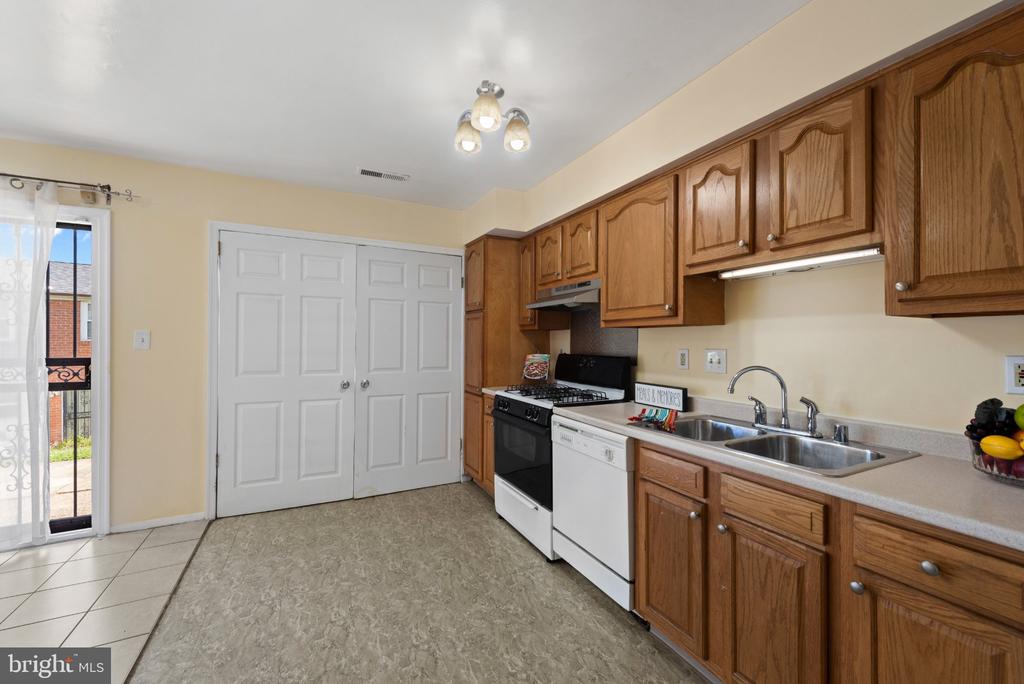 2613 HALLAM COURT Unit: 2613