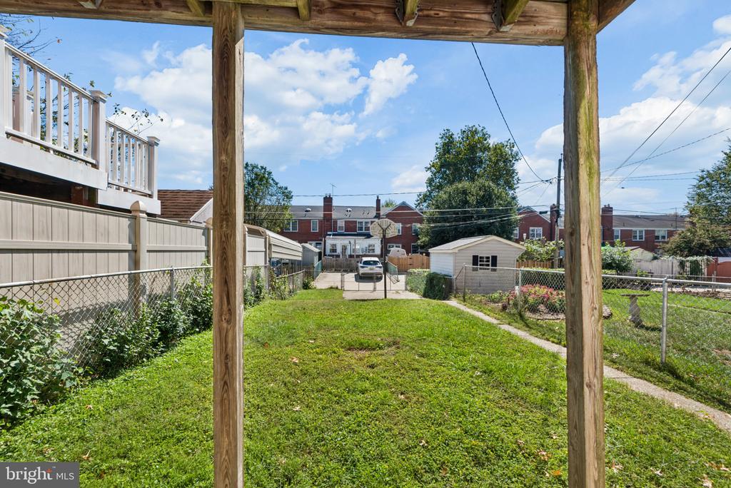 1545 DOXBURY ROAD