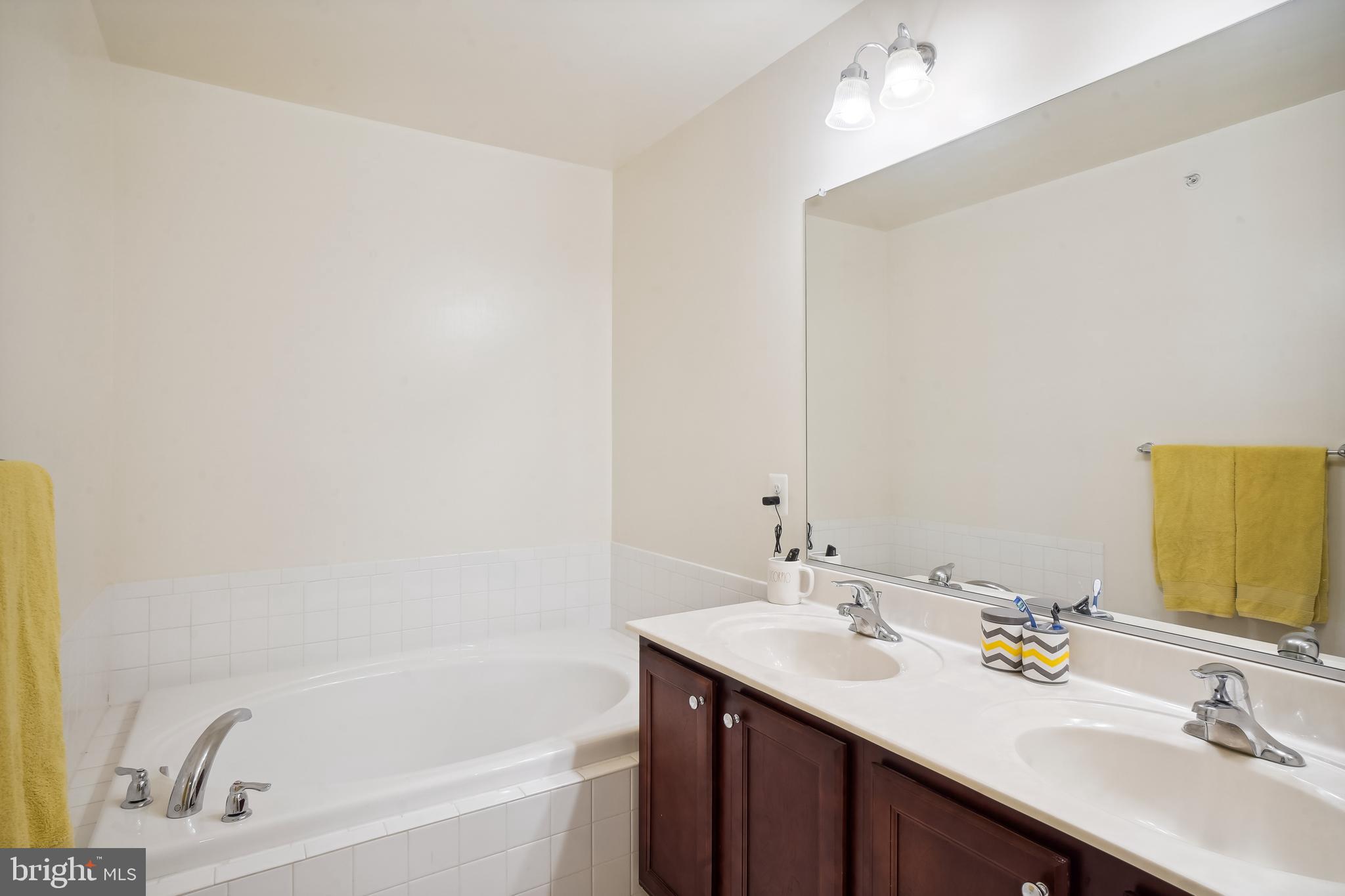 1828 Cassandra Dr #150