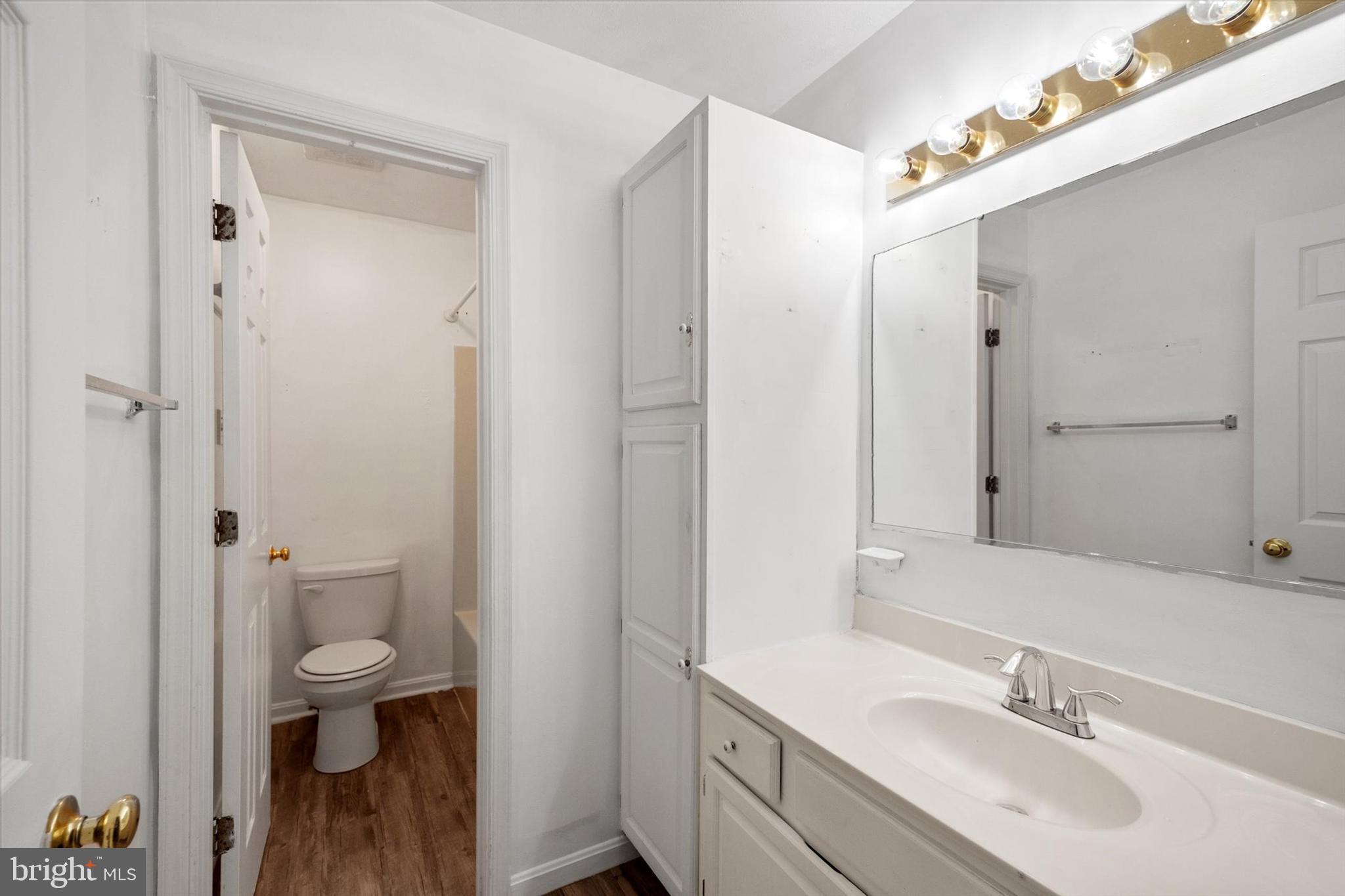 884 Gaming Square Sq