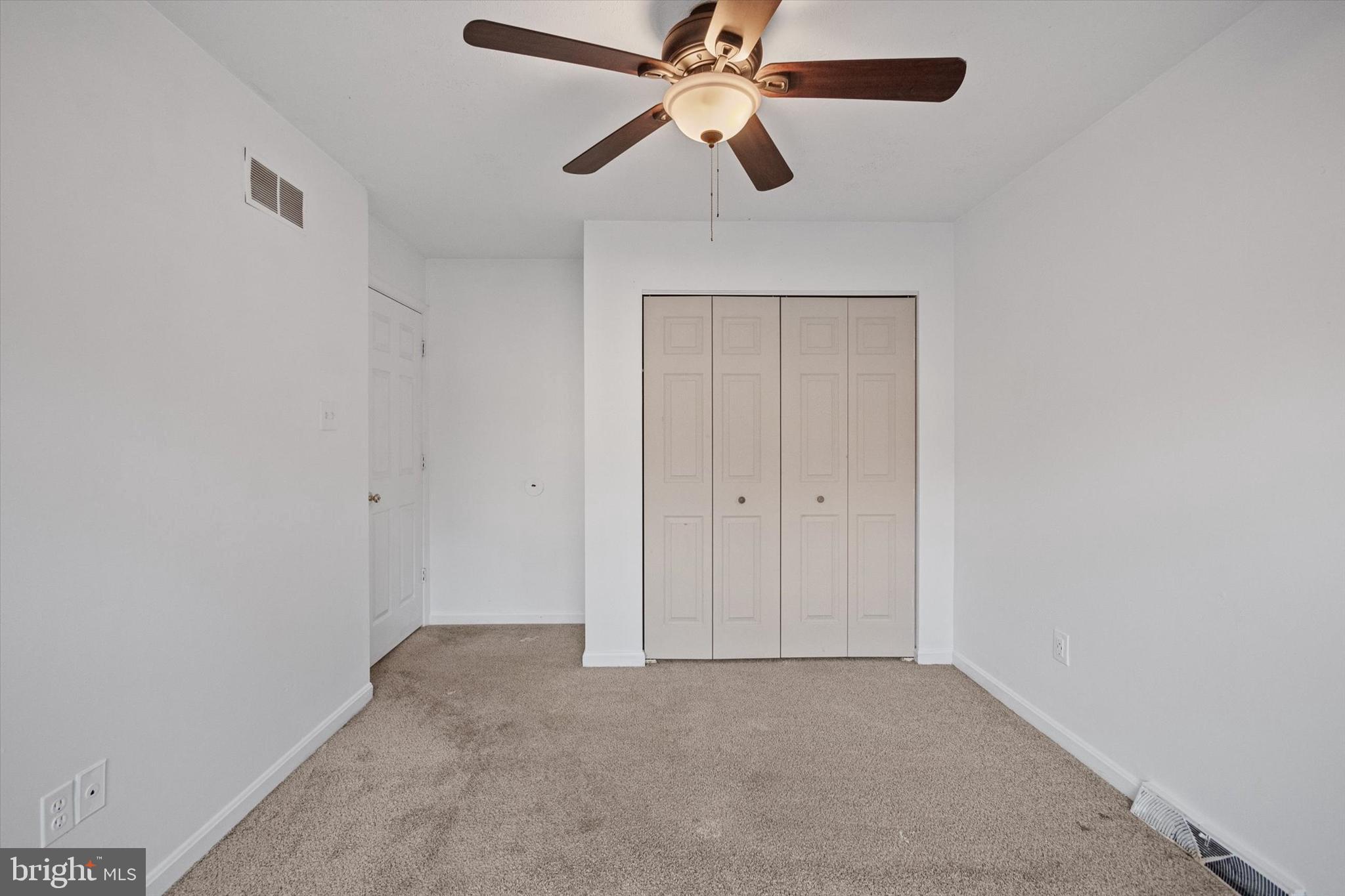 884 Gaming Square Sq