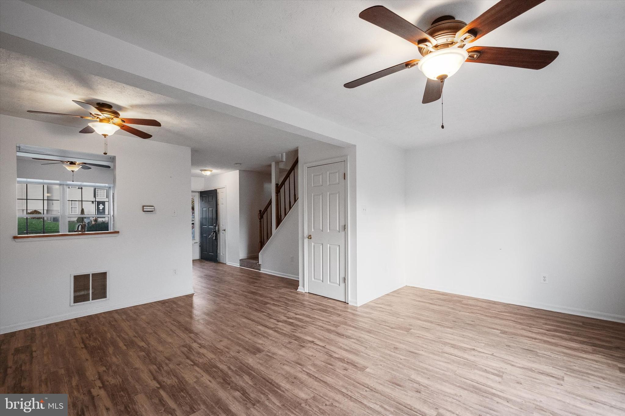 884 Gaming Square Sq