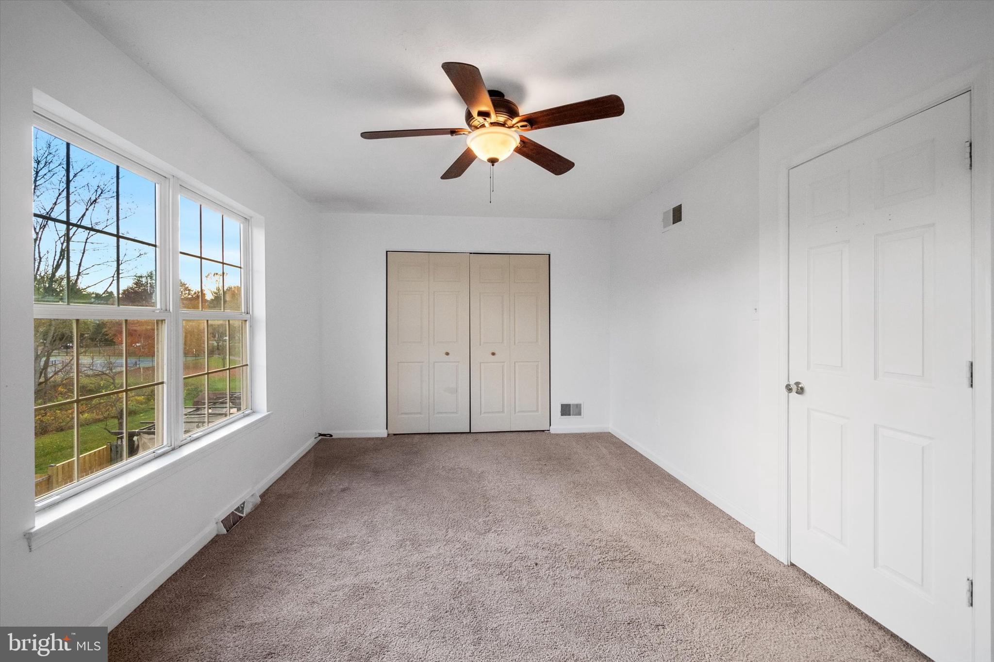 884 Gaming Square Sq