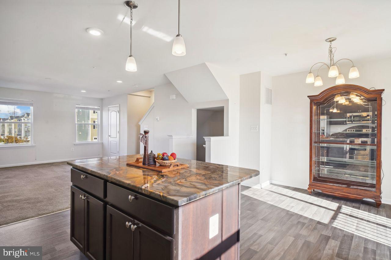 326 Crimson AVENUE