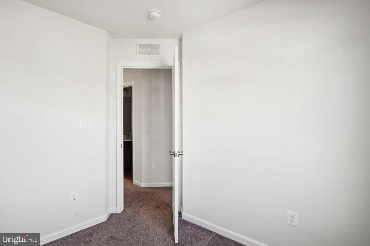 326 Crimson AVENUE