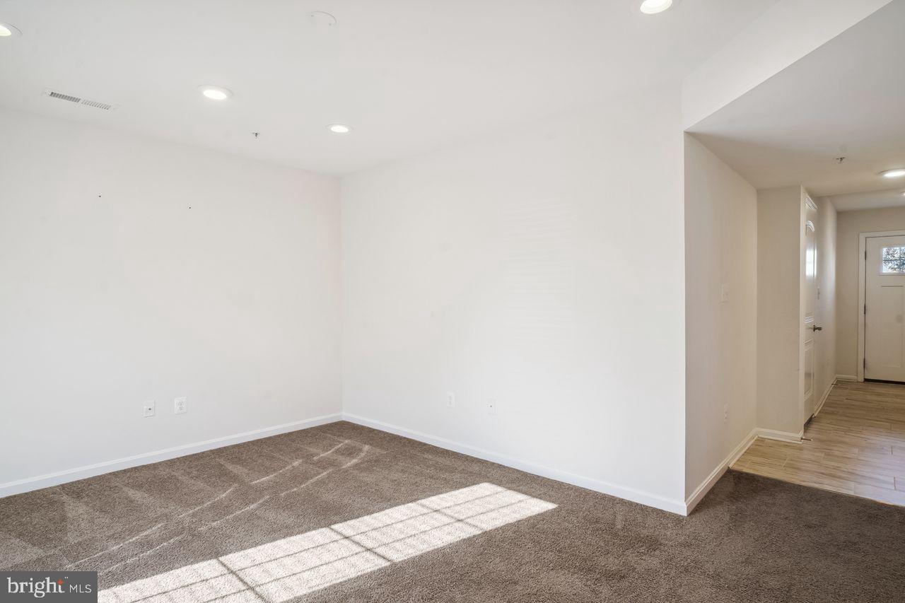 326 Crimson AVENUE