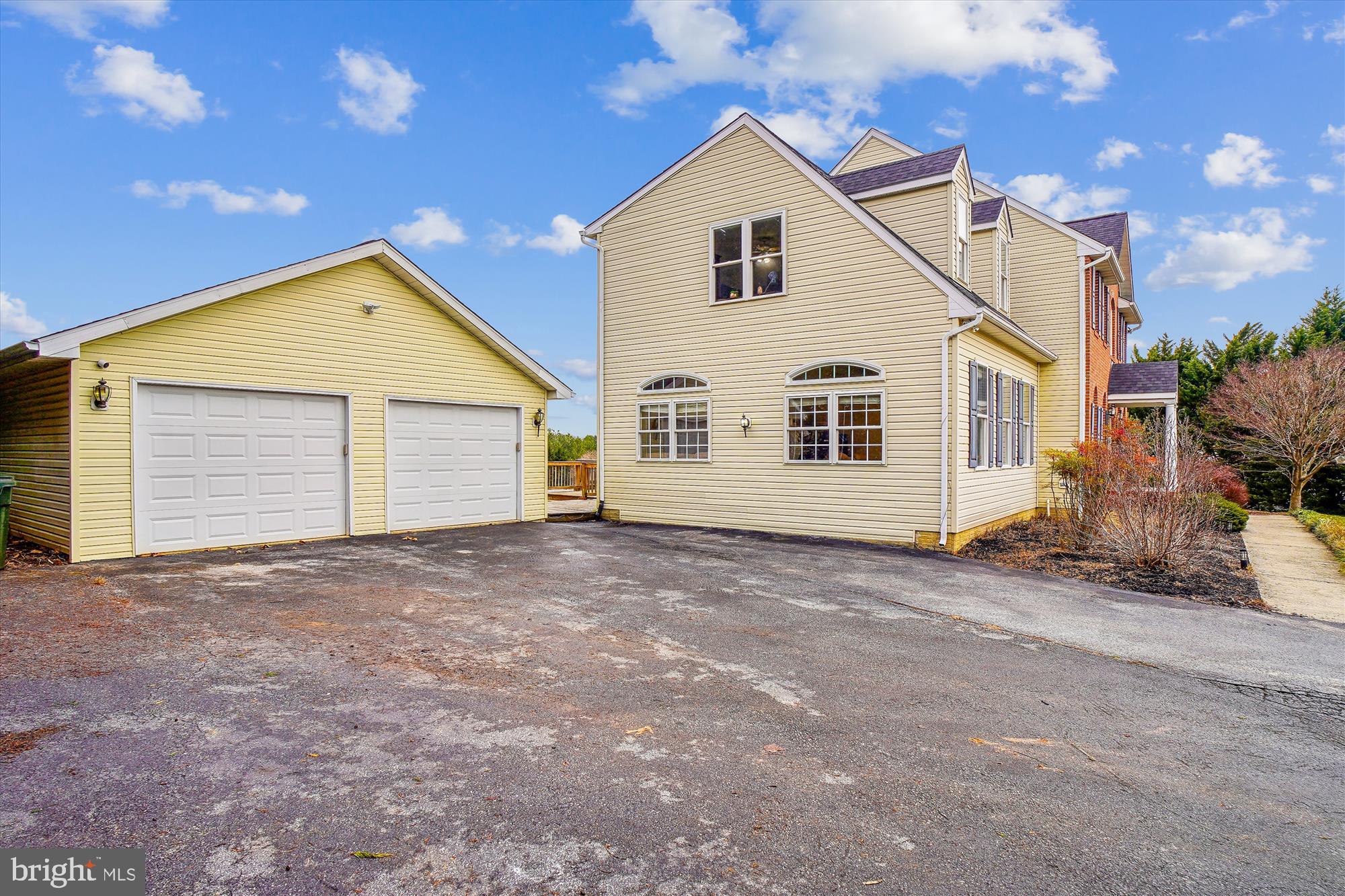 3732 Secret Fence DRIVE