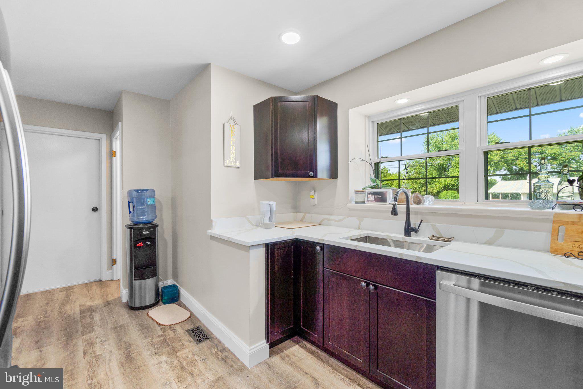 405 Ross Dr
