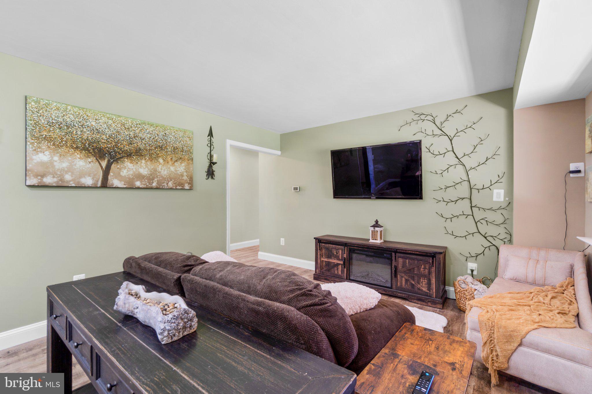 405 Ross Dr