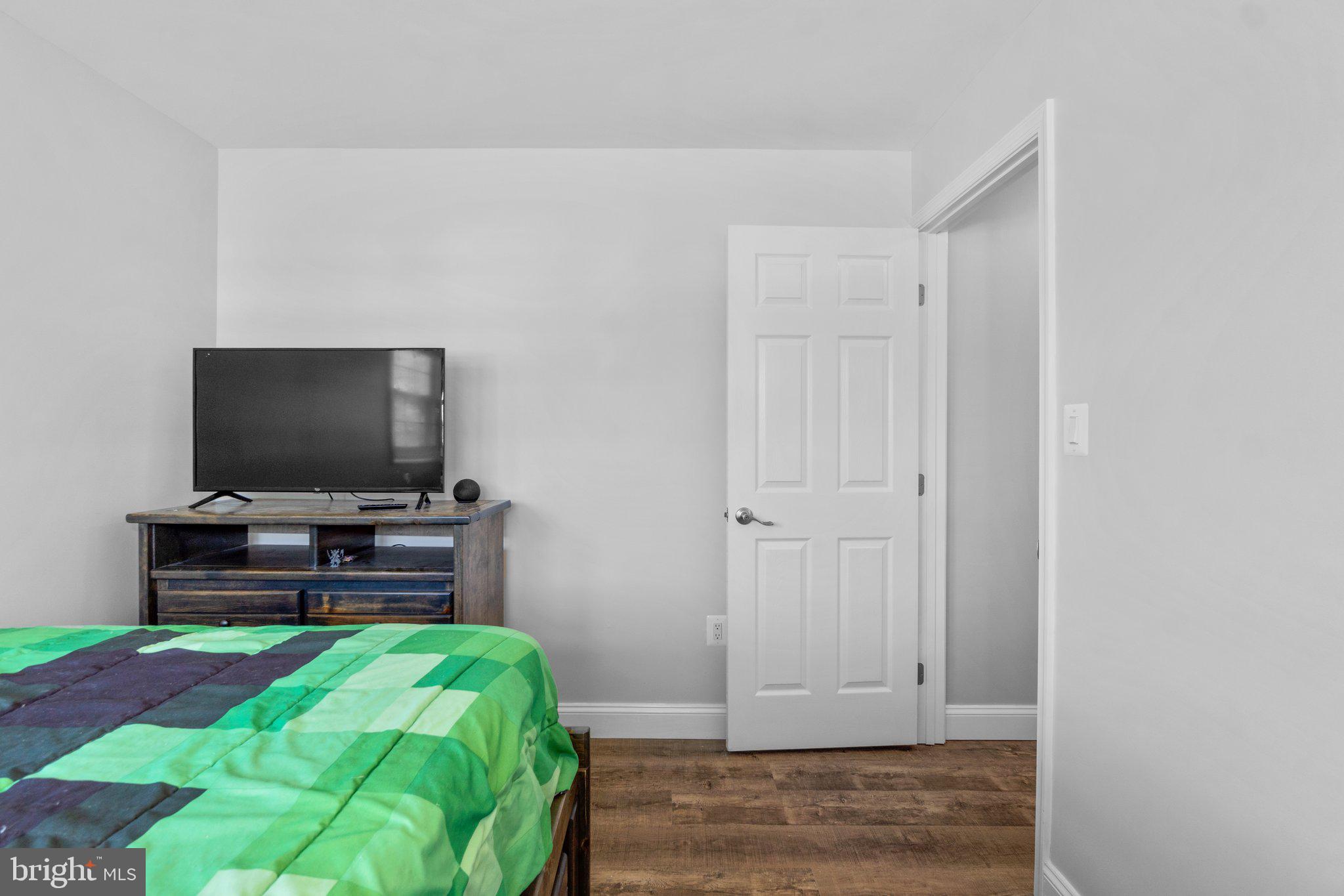 405 Ross Dr