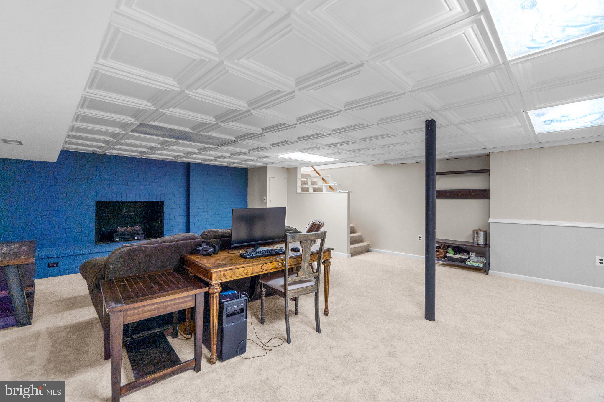 405 Ross Dr
