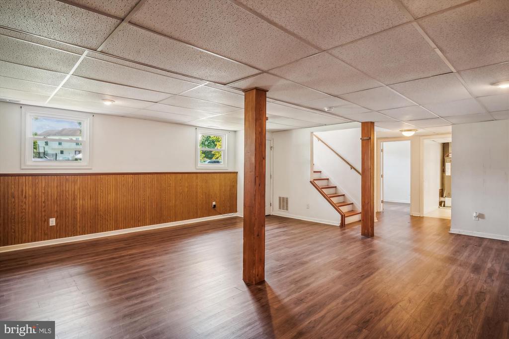 62 Fairground Ave