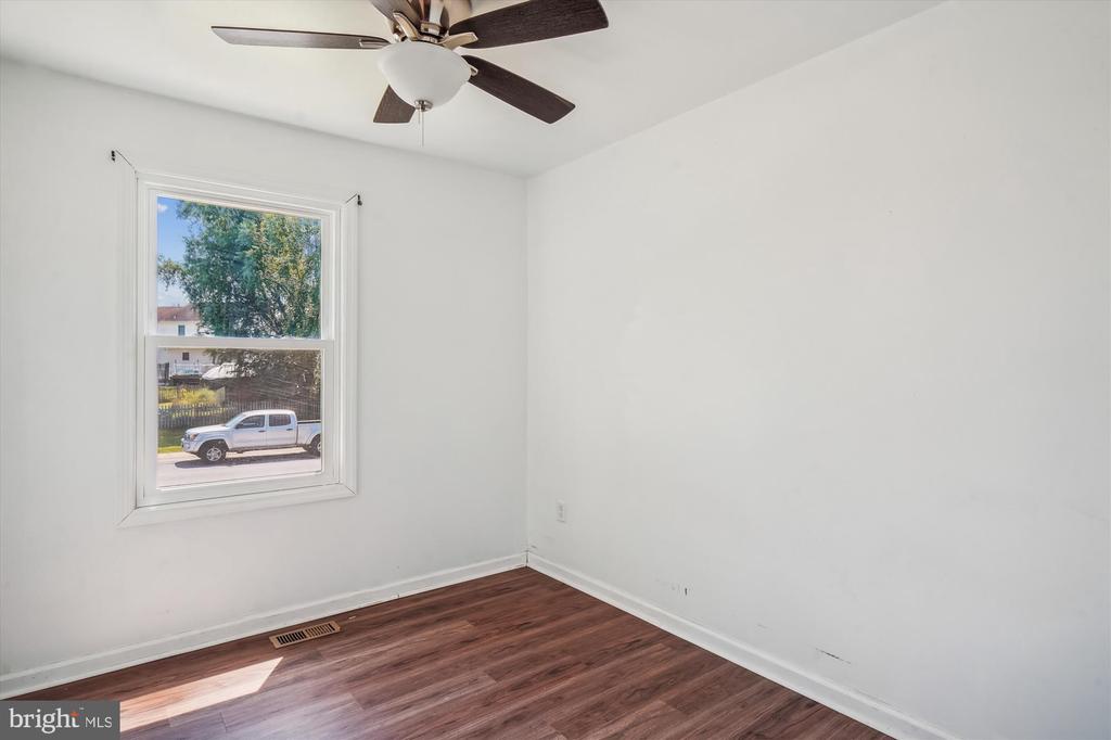 62 Fairground Ave