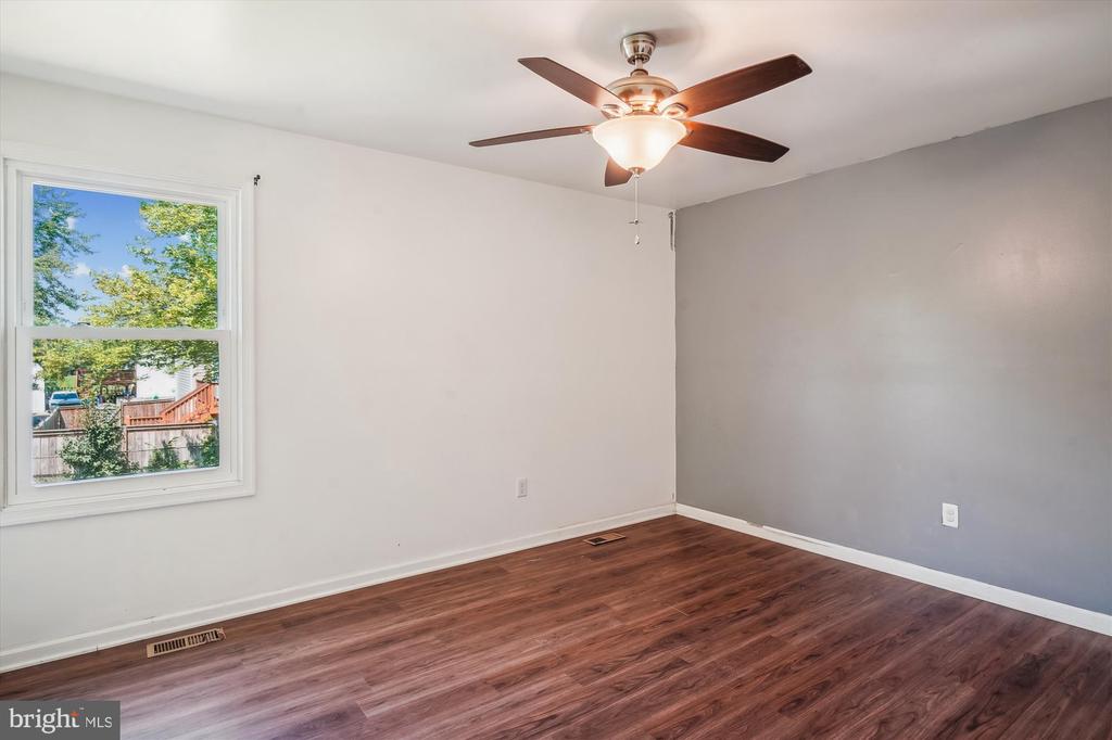 62 Fairground Ave