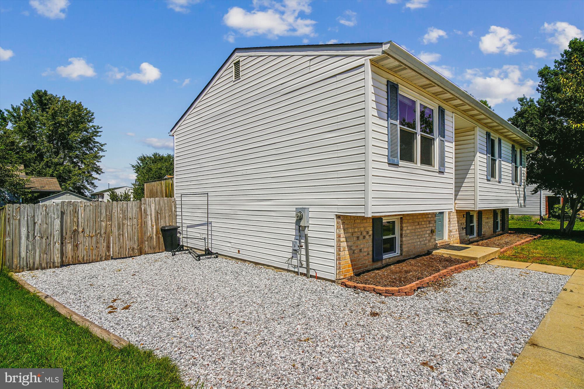 62 Fairground Ave