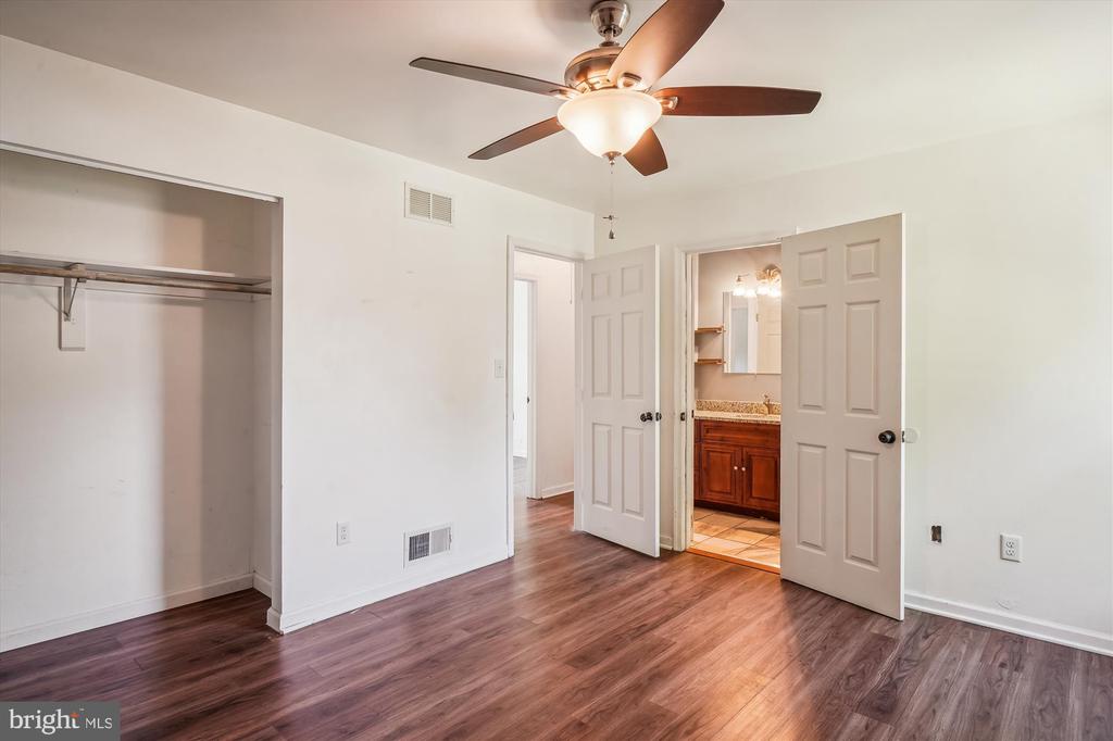 62 Fairground Ave
