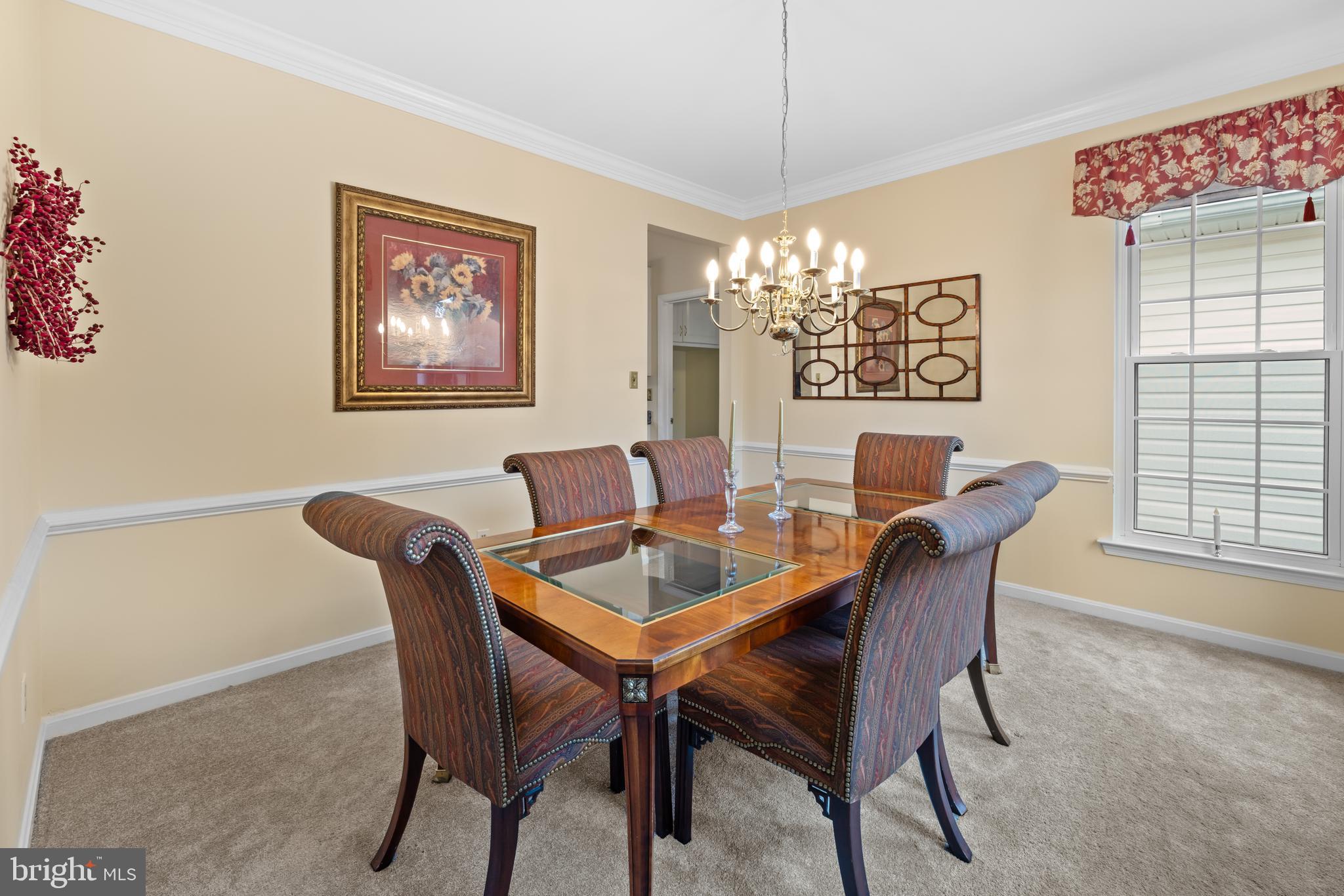 820 Caren Dr
