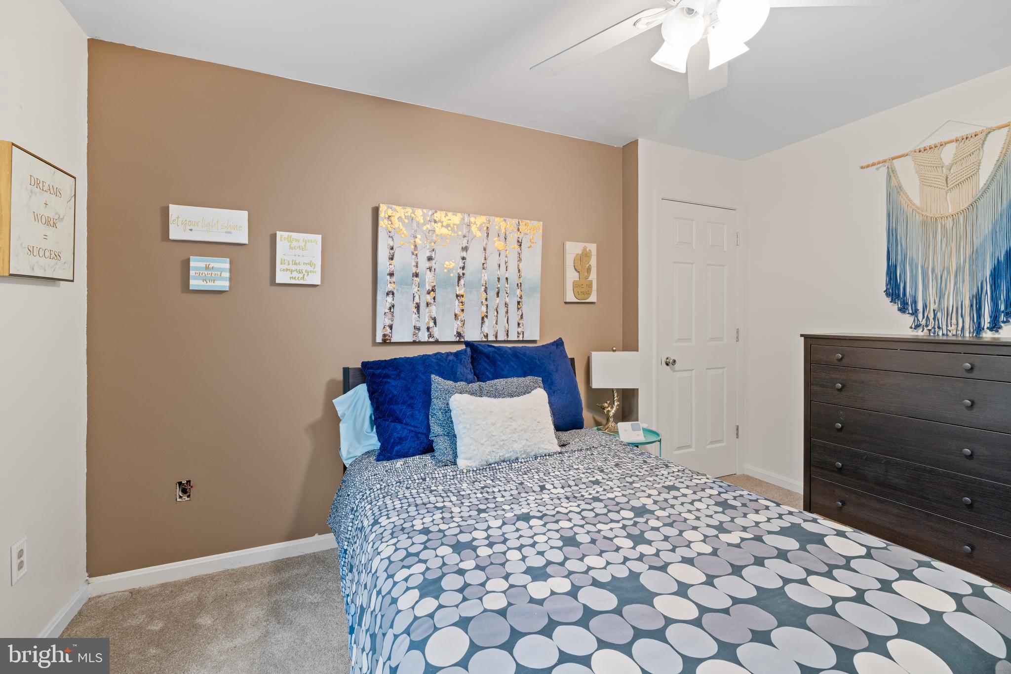 820 Caren Dr