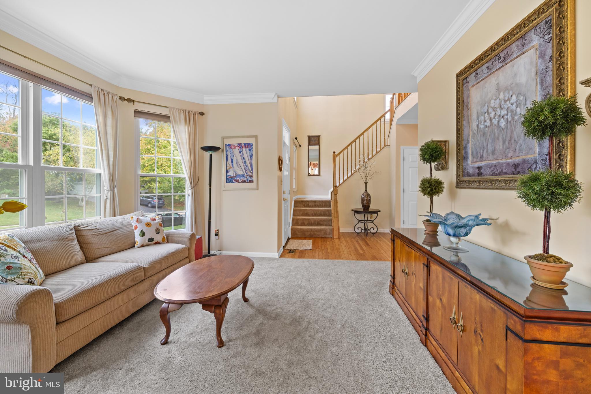 820 Caren Dr