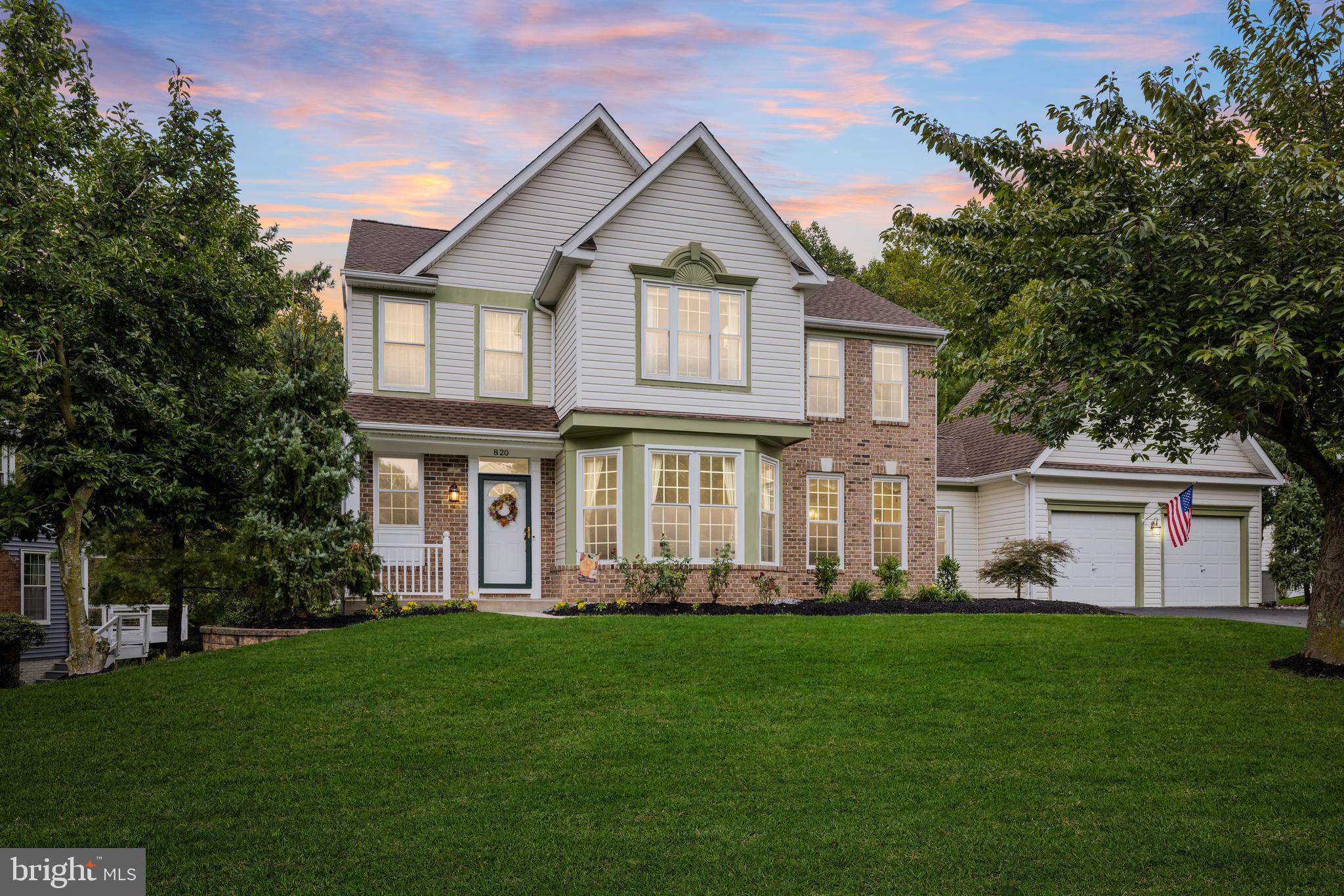 820 Caren Dr