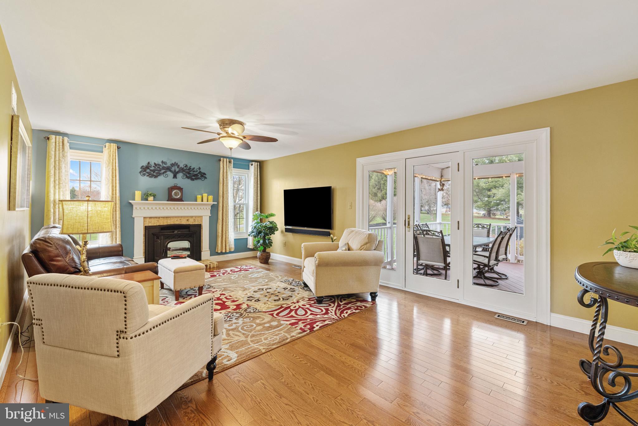 2028 Conan Doyle Way