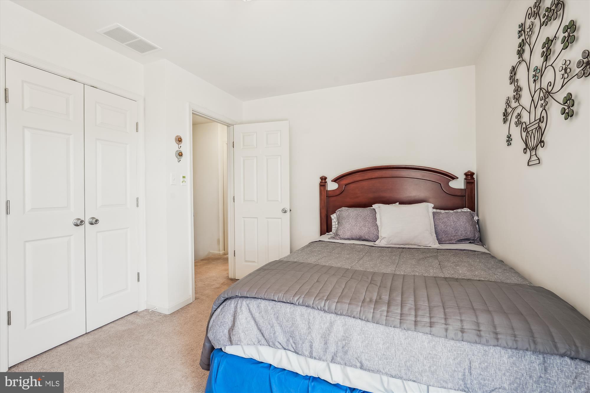 1021 Caren Dr