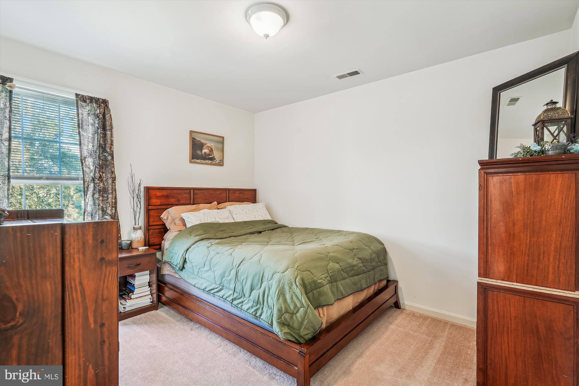 1021 Caren Dr