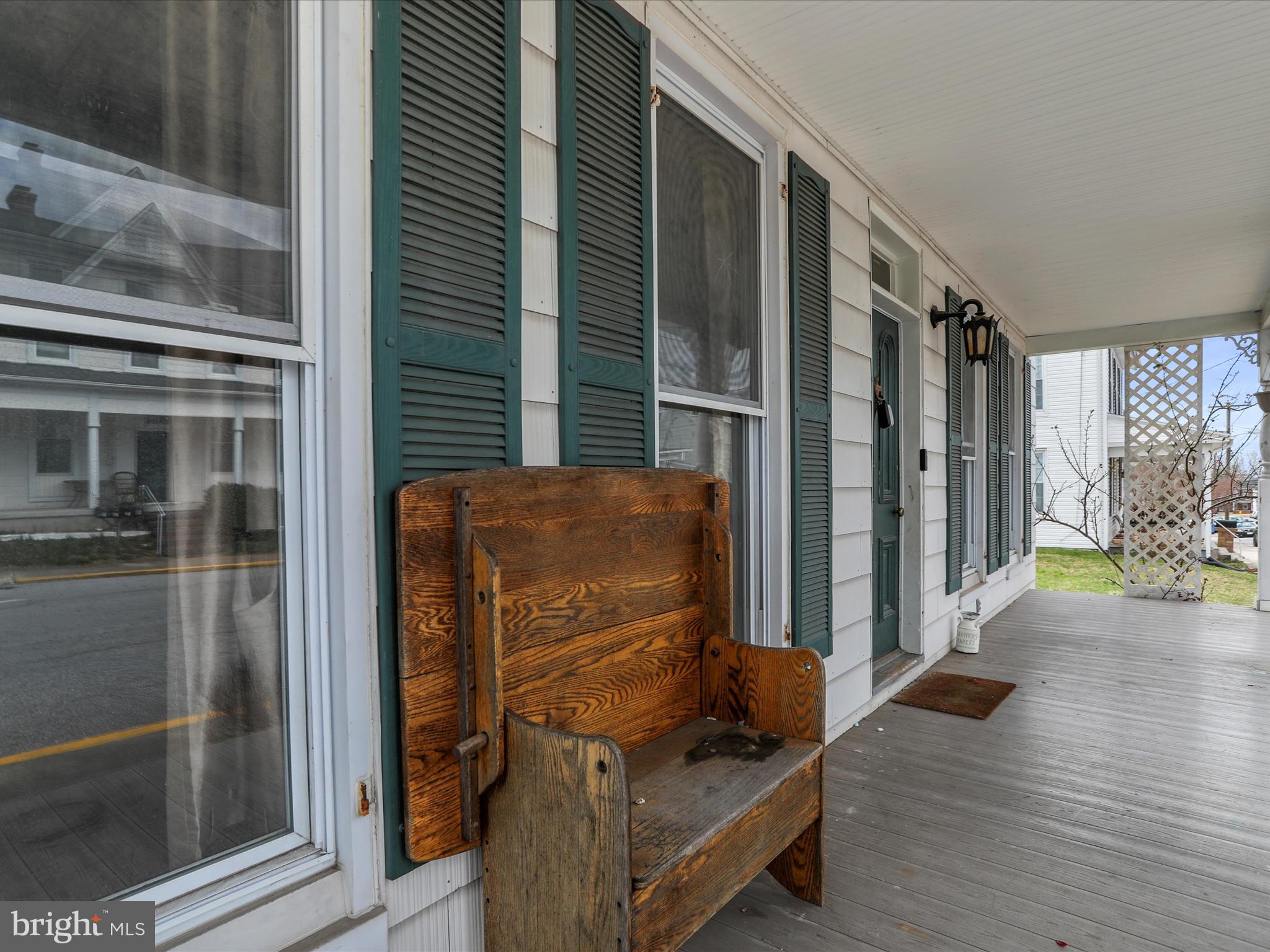 35 Middle St