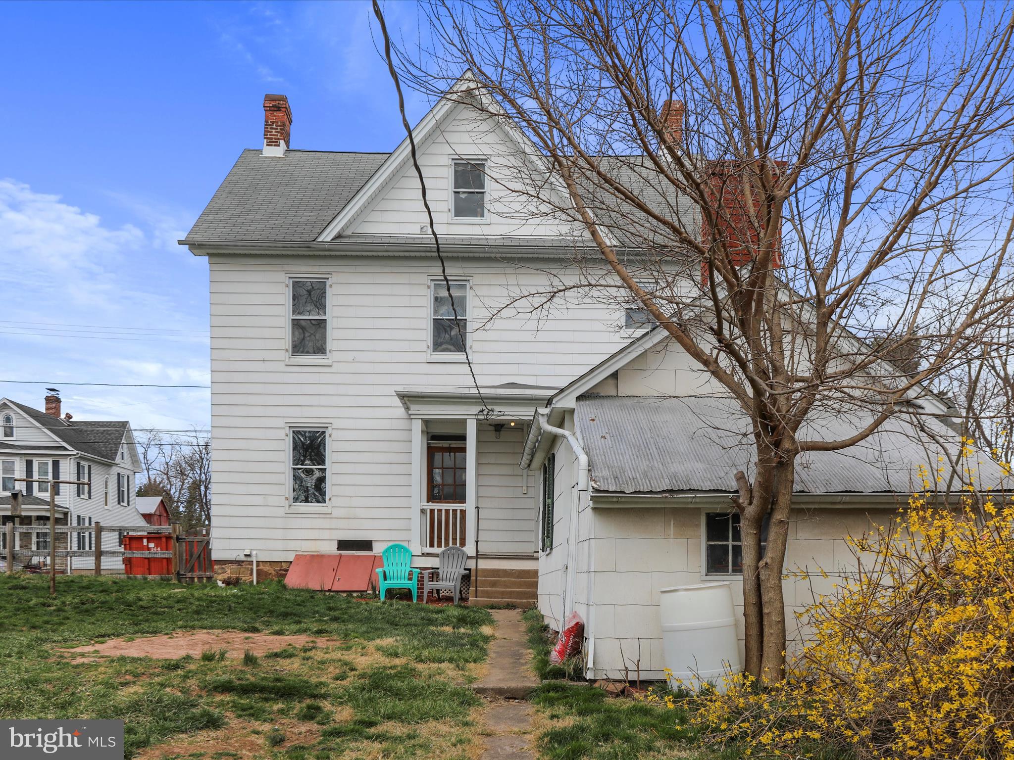 35 Middle St