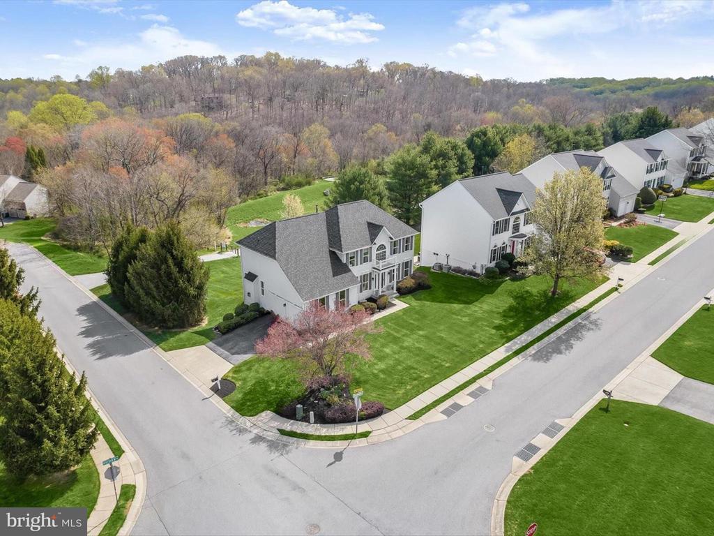 7696 Swallow Rd