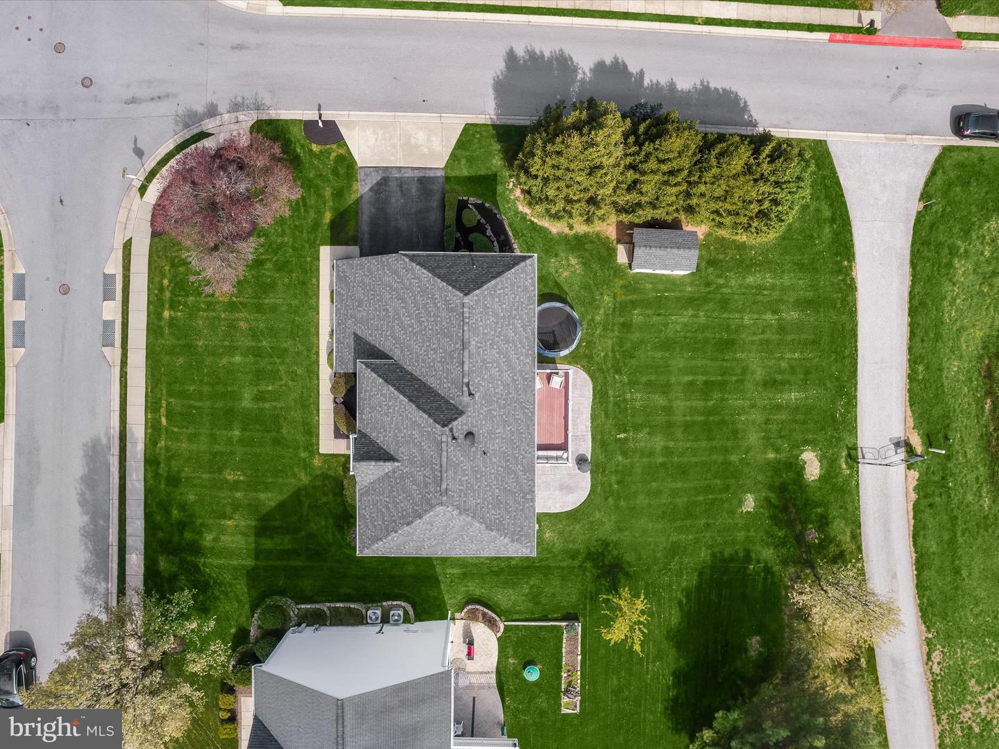 7696 Swallow Rd