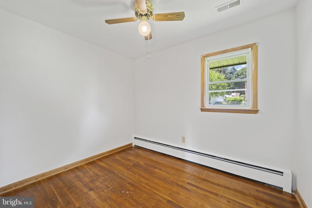 812 William Ave