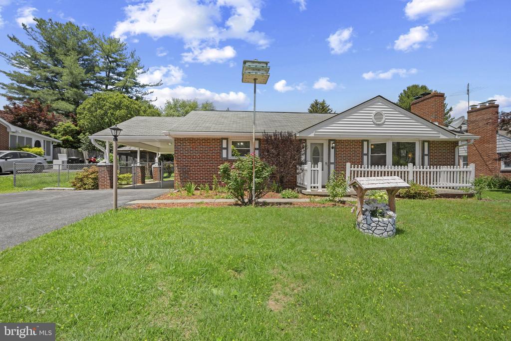 812 William Ave