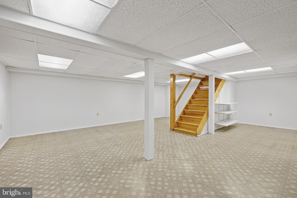 812 William Ave
