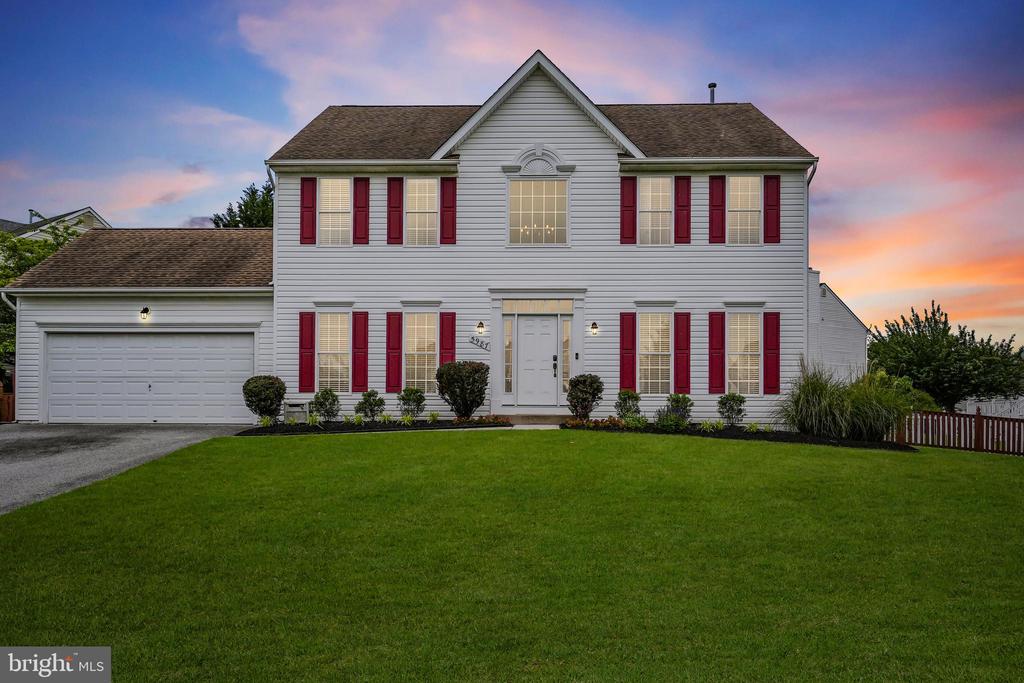 5987 Calvert