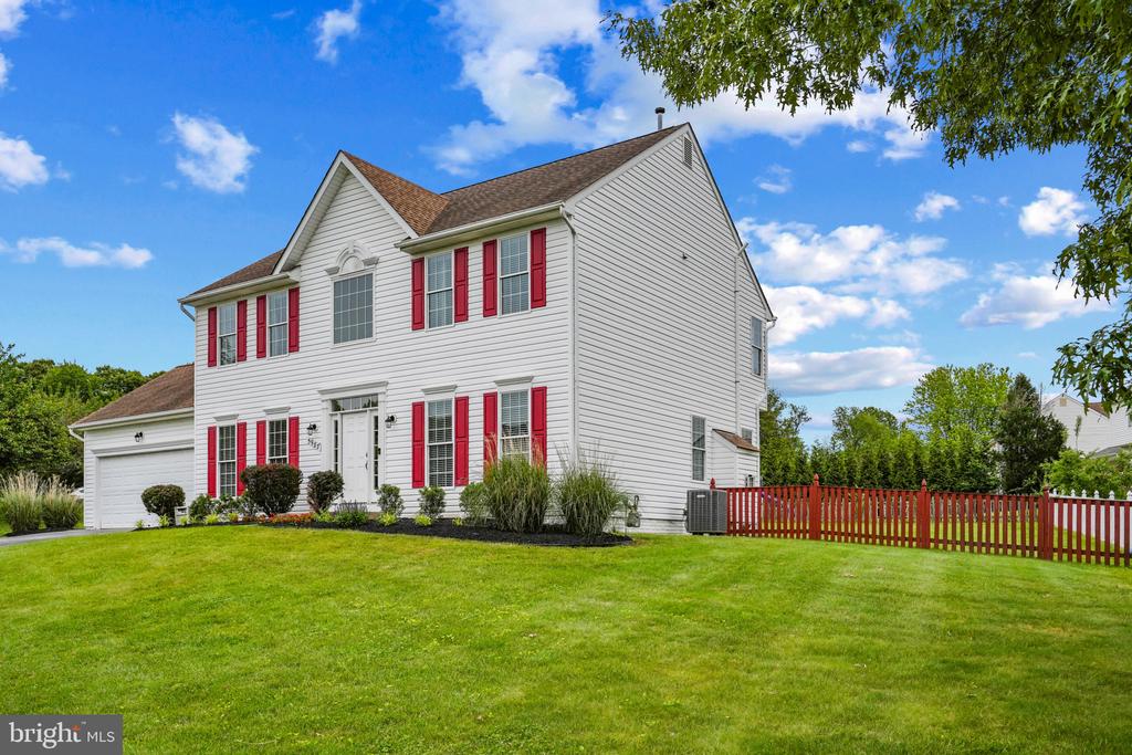 5987 Calvert