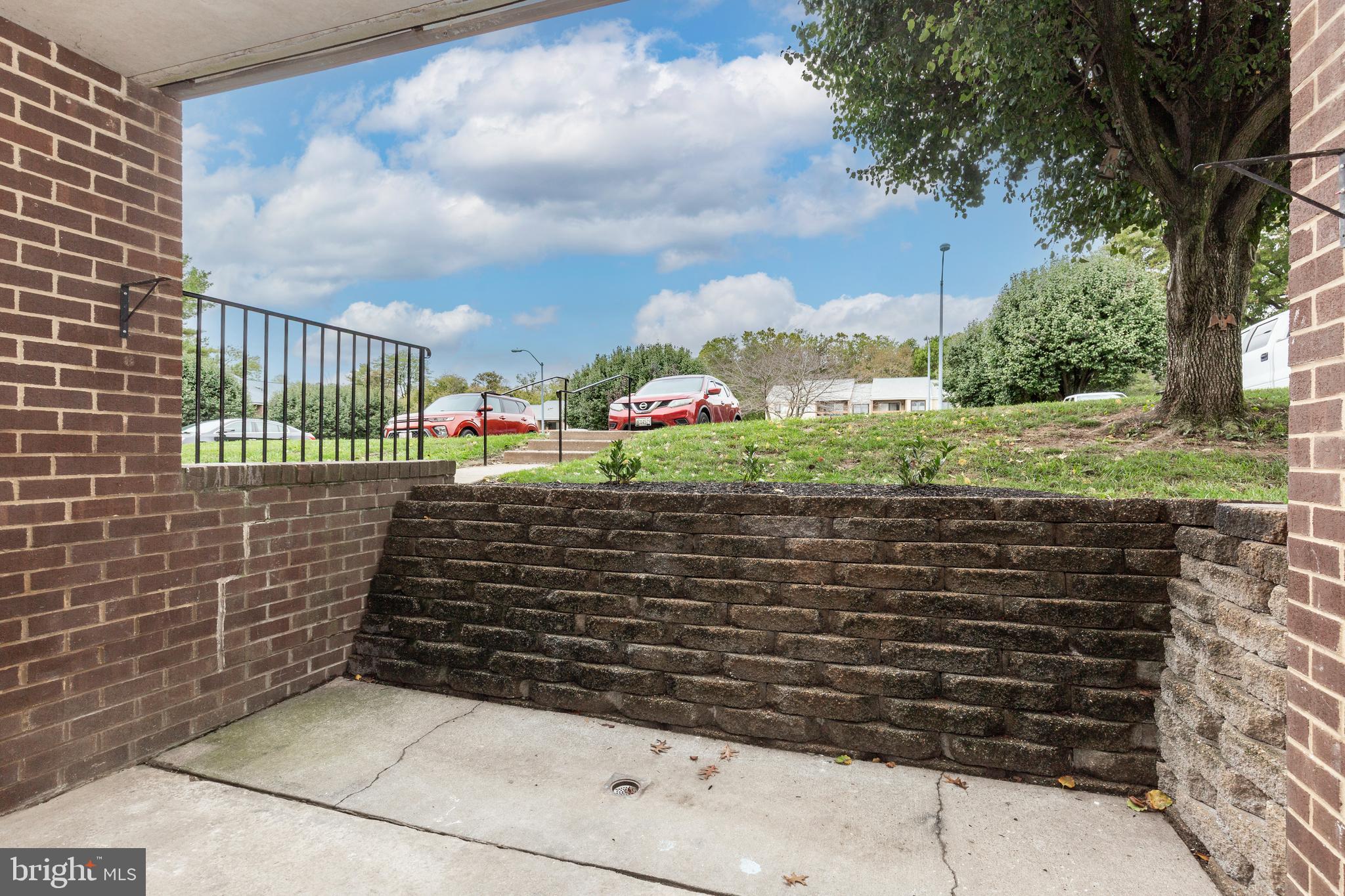 1003 SCARLET OAK COURT 1A