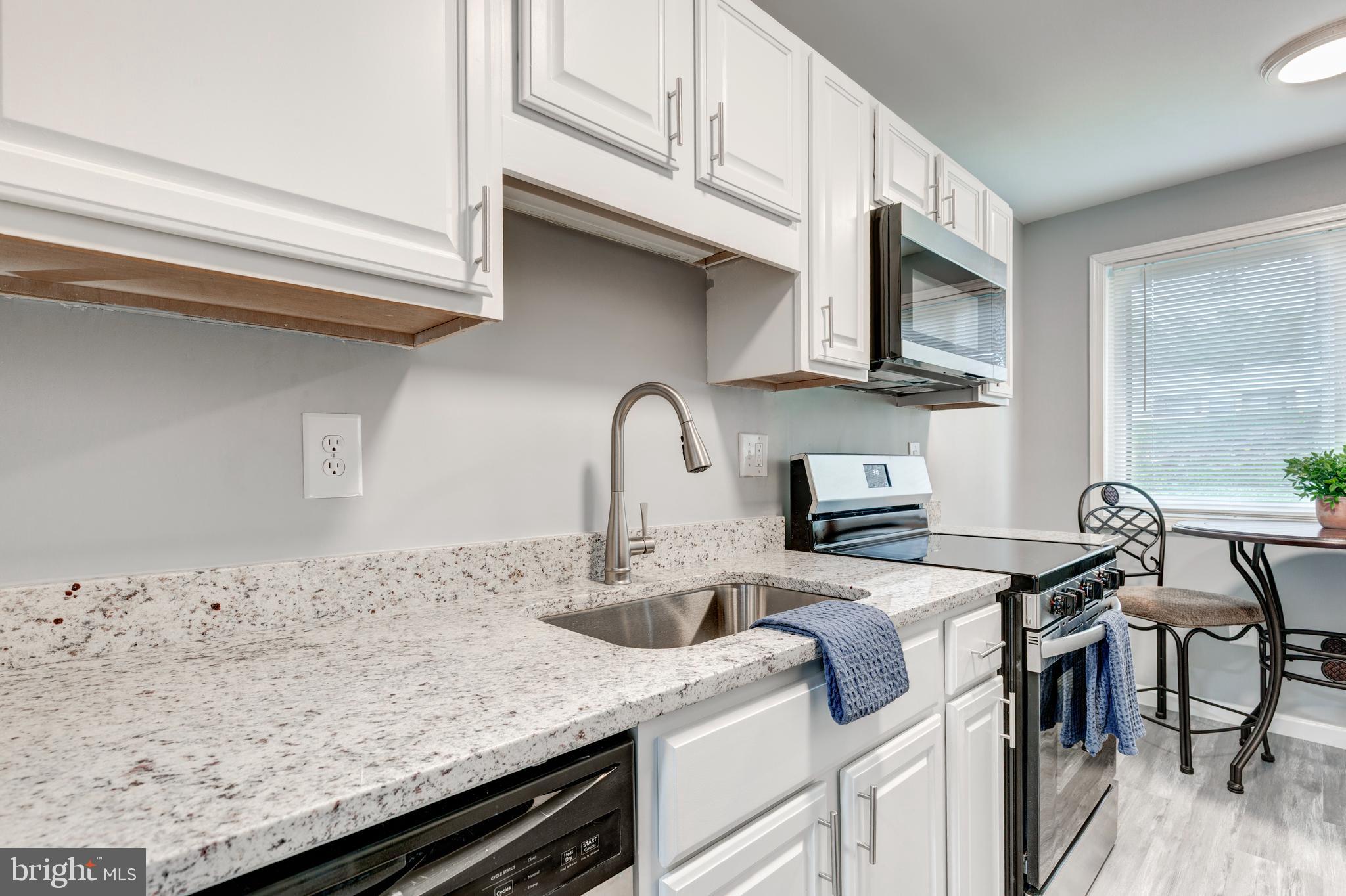 1003 SCARLET OAK COURT 1A