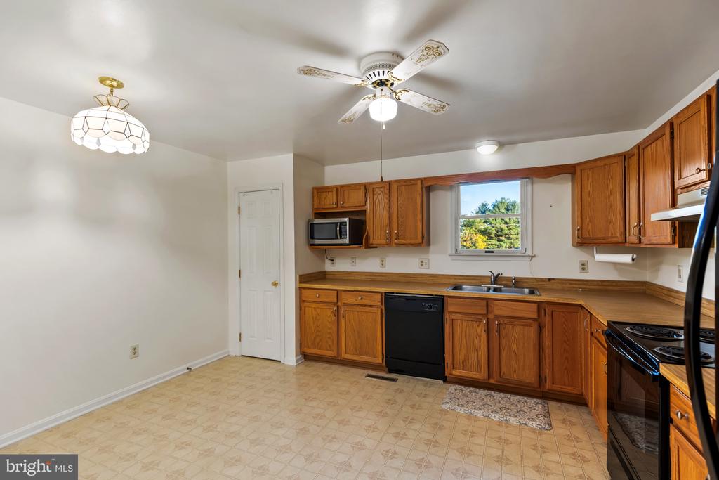 3402 BLUEBERRY LANE