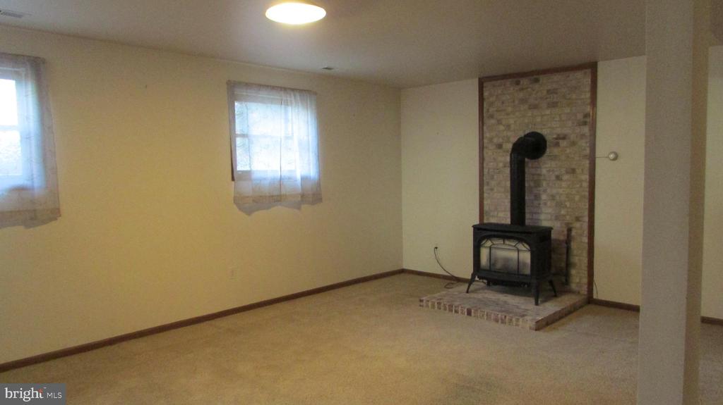 7139 TULIP COURT