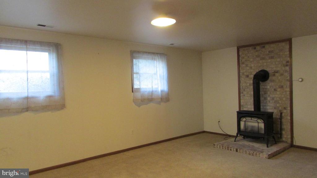 7139 TULIP COURT