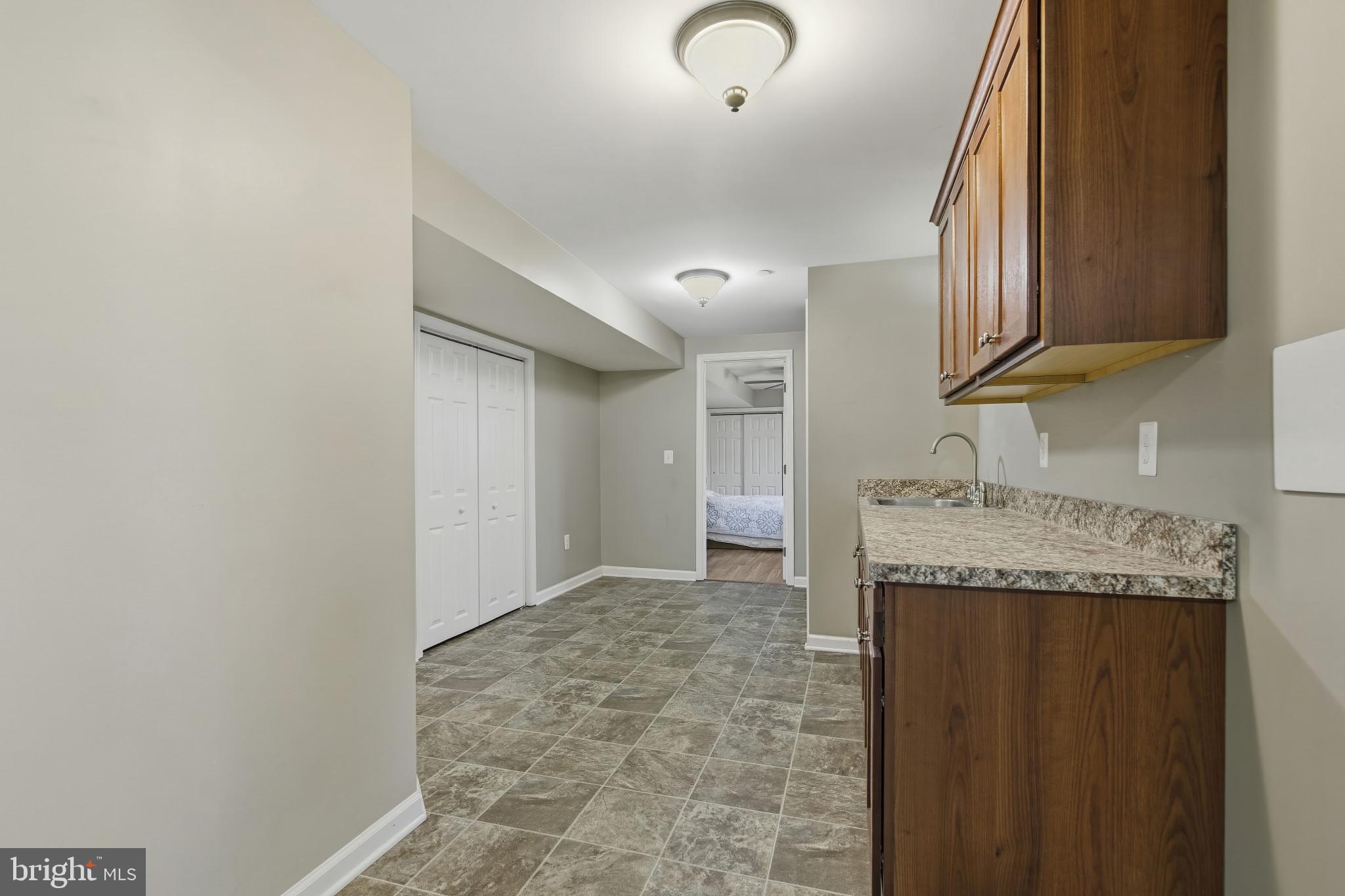 550 YELLOW LILY COURT