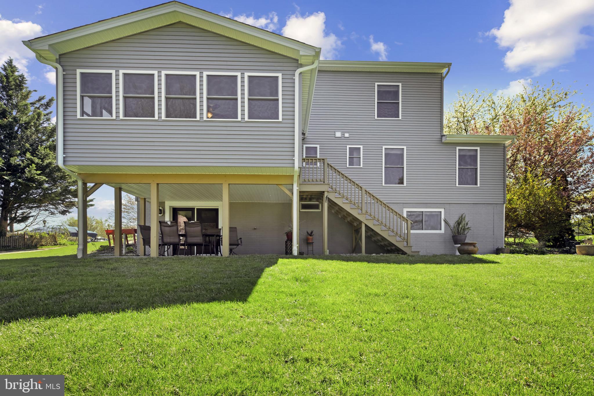 550 YELLOW LILY COURT