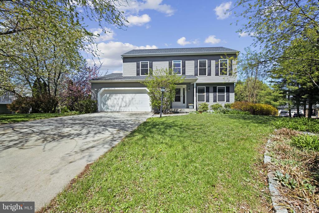 550 YELLOW LILY COURT